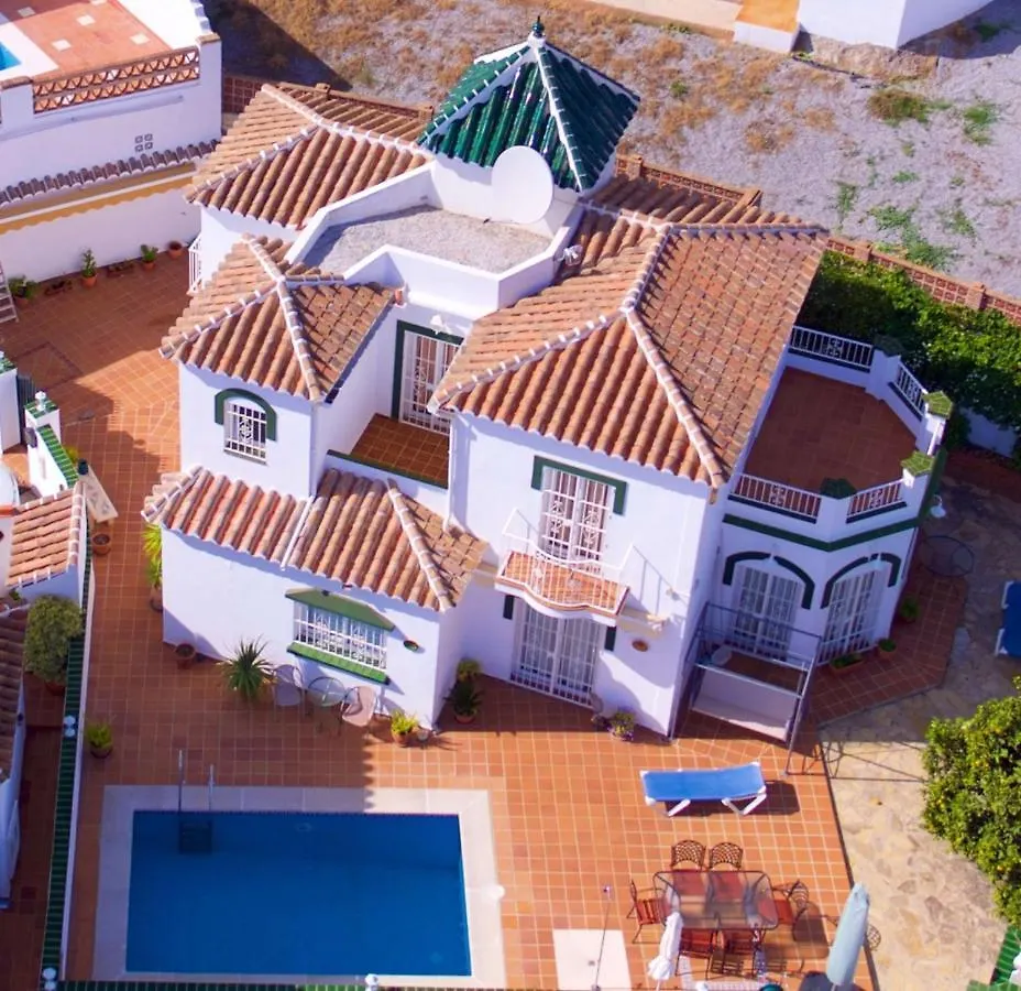 Casa Isabella Villa With Heated Pool Nerja